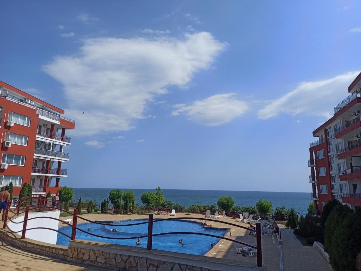 Частни Апартаменти За Гости - Панорама Бийч-Форд Нокс Sveti Vlas Esterno foto